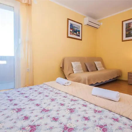 Two-bedroom In Zatoglav * Podglavica