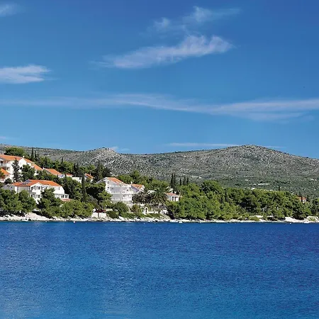 Two-bedroom In Zatoglav Daire