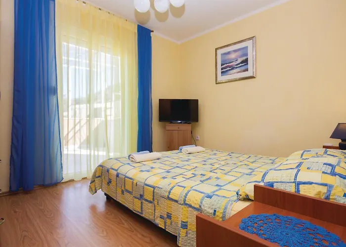 Two-bedroom In Zatoglav Apartmán