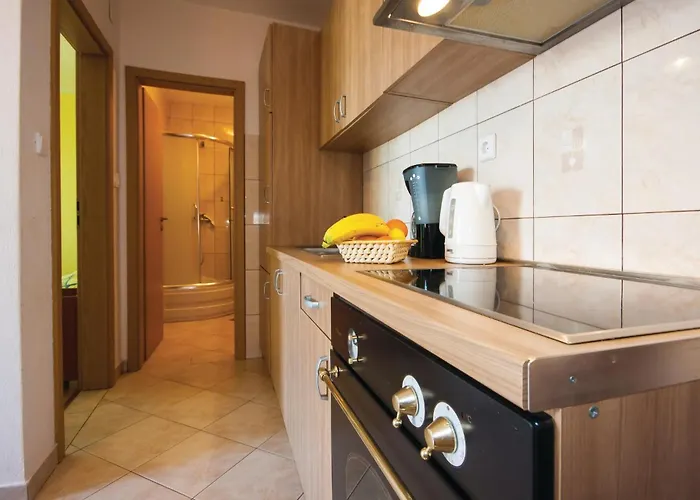 Apartamento Two-bedroom In Zatoglav Podglavica