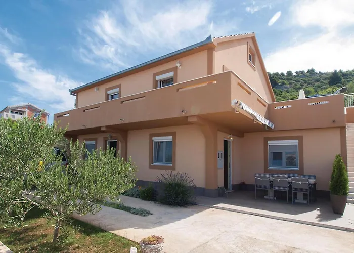 Two-bedroom In Zatoglav