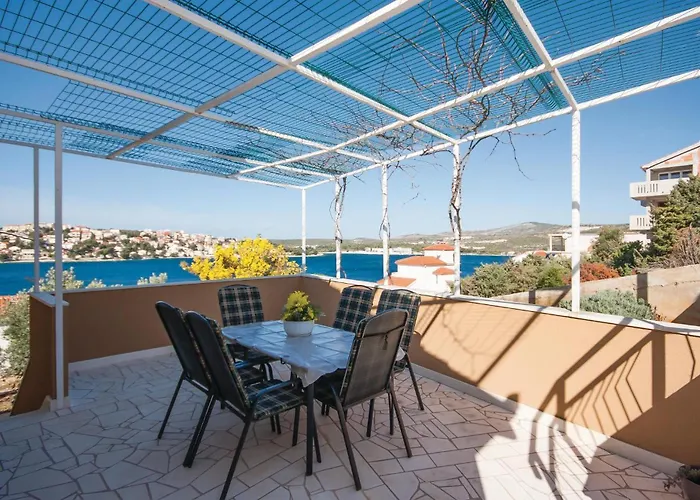 Two-bedroom In Zatoglav Apartamento