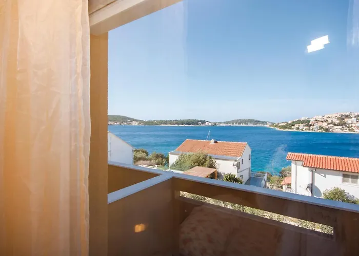 Two-bedroom In Zatoglav Appartement