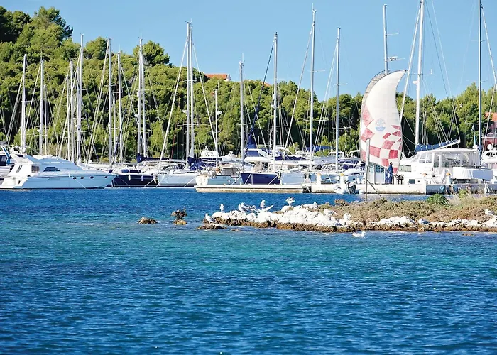 Two-bedroom In Zatoglav Apartamento *